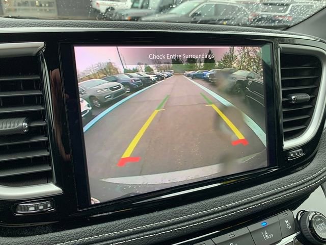 Used 2021 Chrysler Pacifica Touring w/ Cold Weather Group image 26
