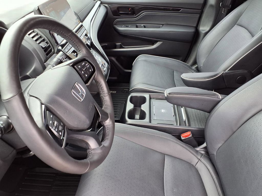 Used 2025 Honda Odyssey Elite image 17