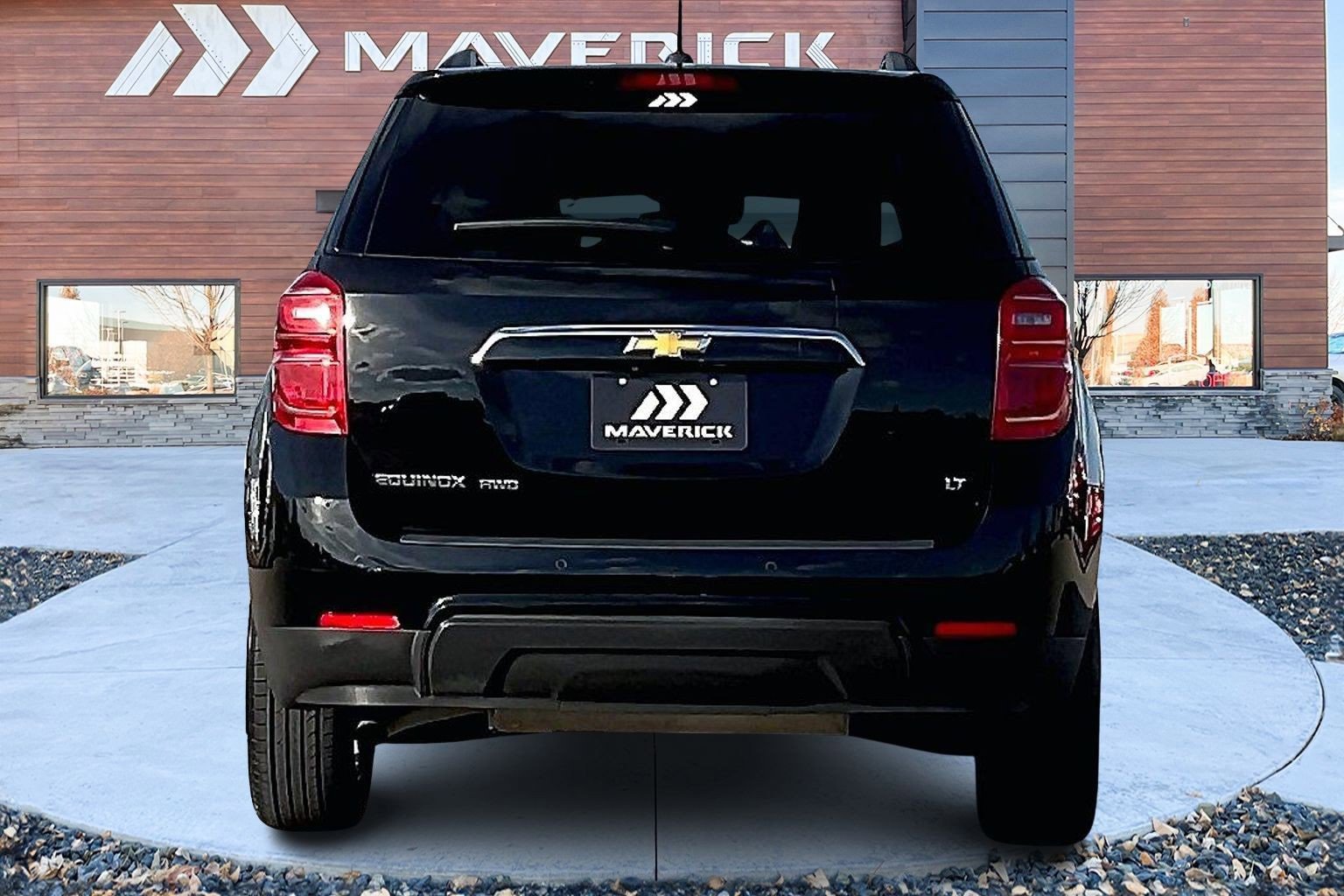 Used 2017 Chevrolet Equinox LT w/ Driver Confidence Package II image 6