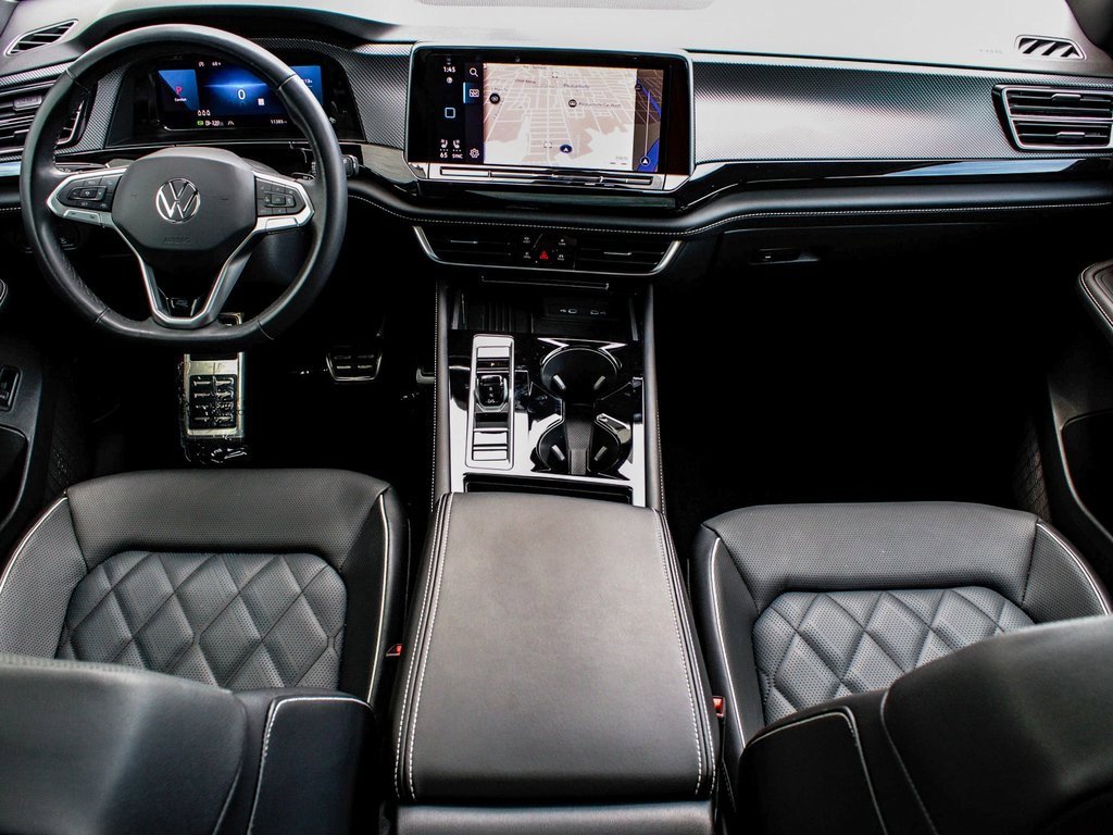 Used 2025 Volkswagen Atlas Cross Sport SEL Premium R-Line image 37