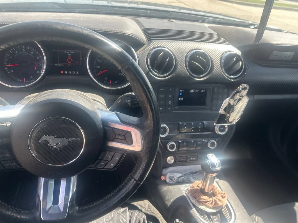 Used 2022 Ford Mustang Coupe w/ Black Accent Package RWD image 13