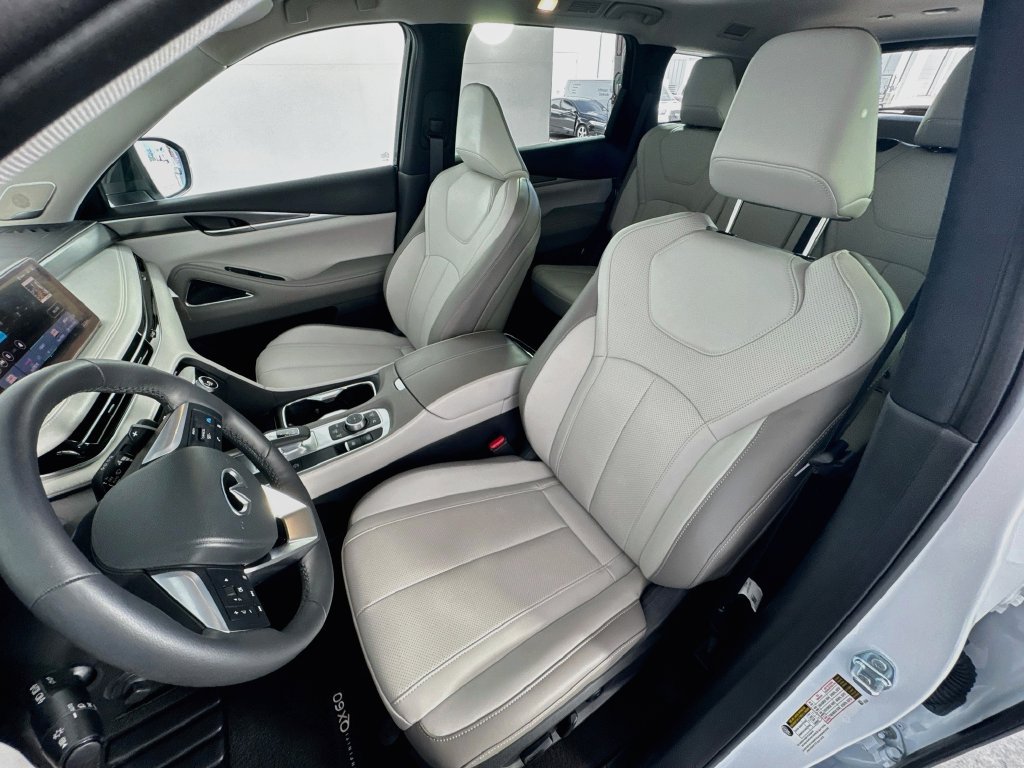 Certified 2027 INFINITI QX60 Luxe w/ Cargo Package FWD image 22
