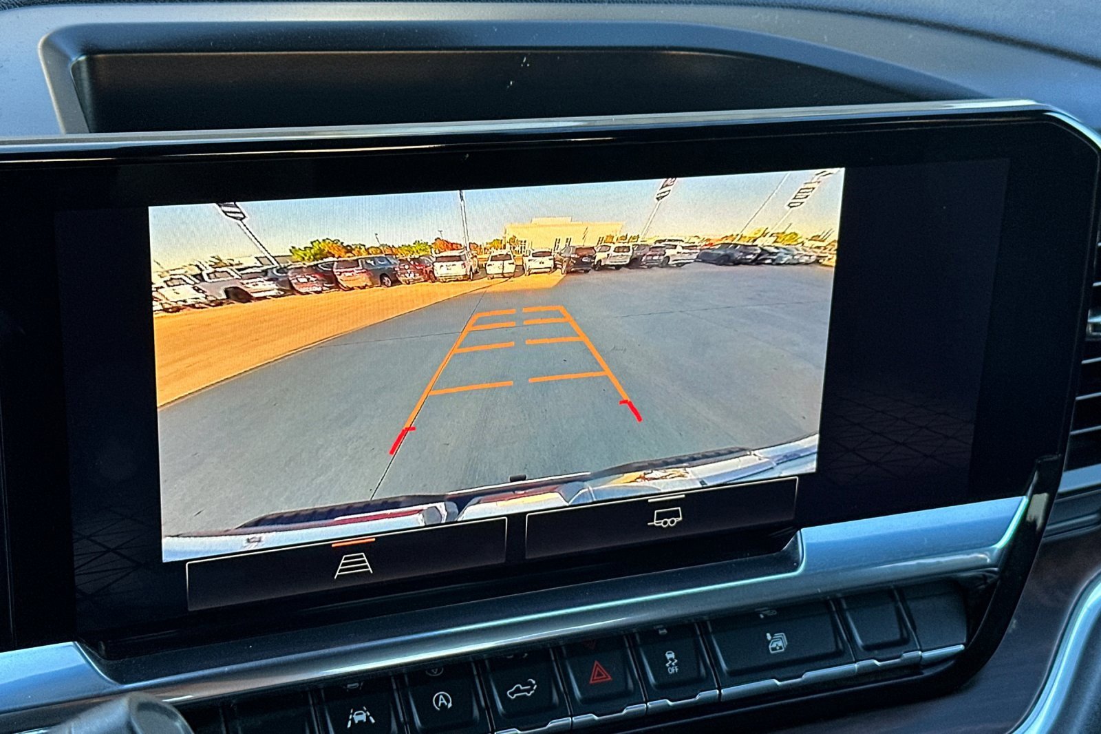 Used 2025 GMC Sierra 1500 SLT image 18