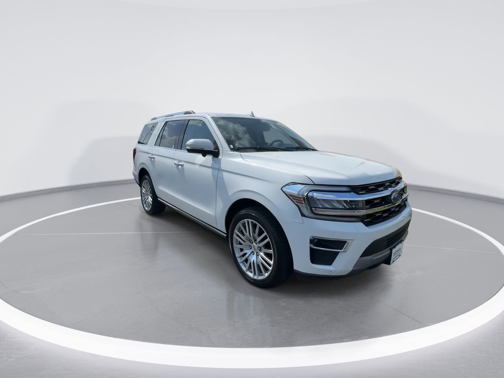 Used 2024 Ford Expedition Limited image 2