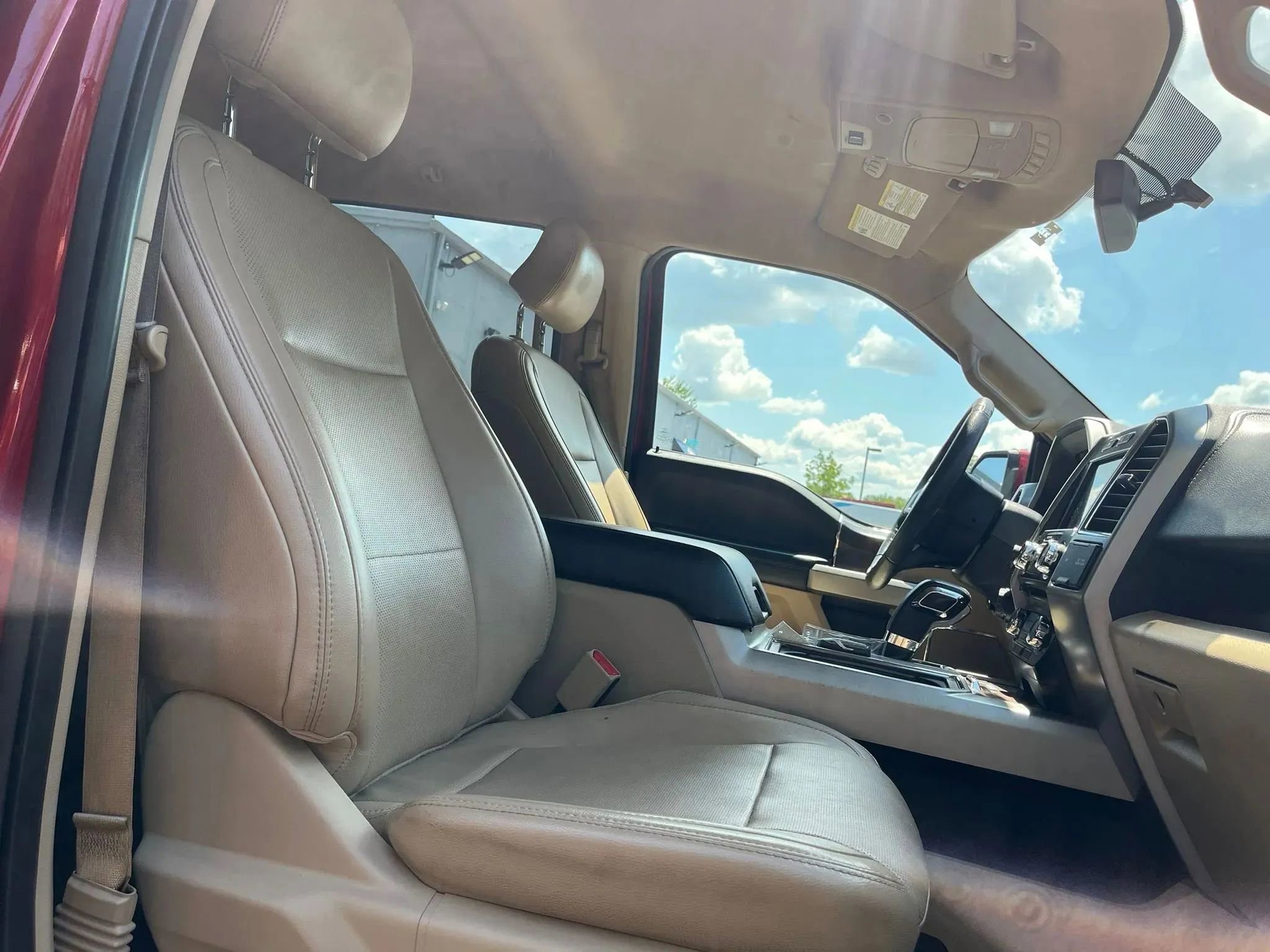 Used 2016 Ford F150 Lariat w/ Equipment Group 501A Mid image 23