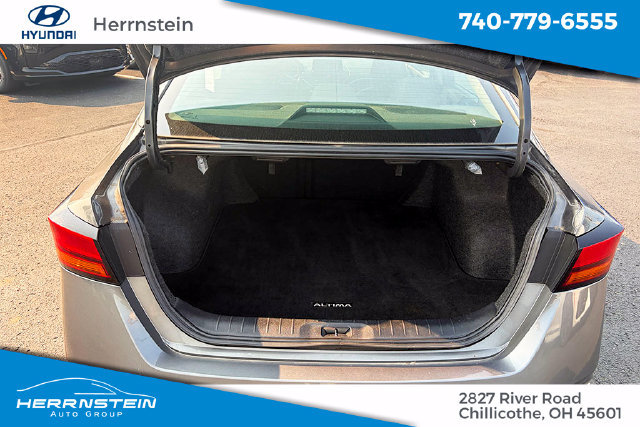Used 2024 Nissan Altima 2.5 SV FWD image 17