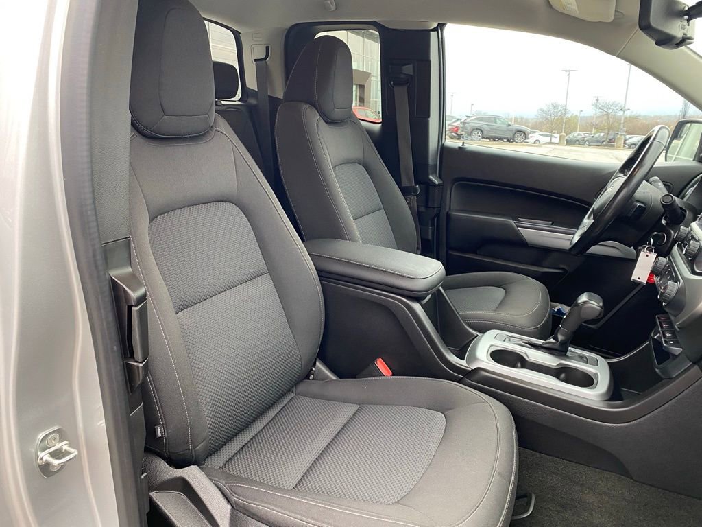 Used 2018 Chevrolet Colorado LT w/ LT Convenience Package image 32