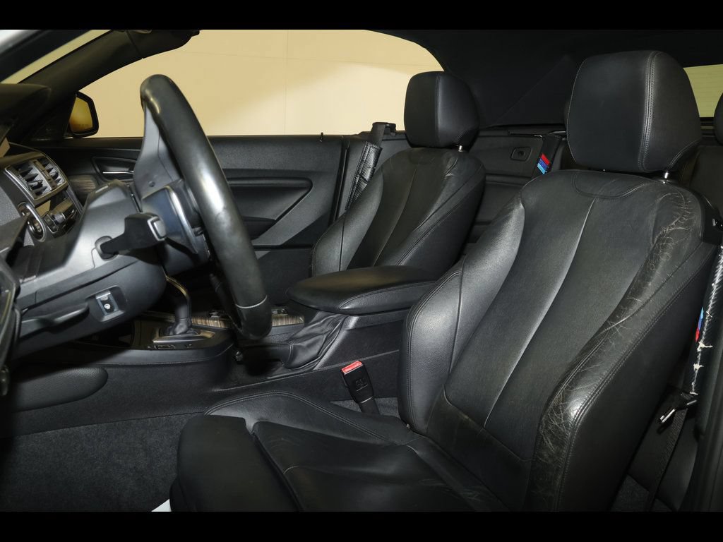 Used 2016 BMW M235i Convertible RWD image 22