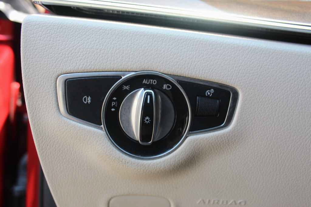 Used 2019 Mercedes-Benz E 300 image 14