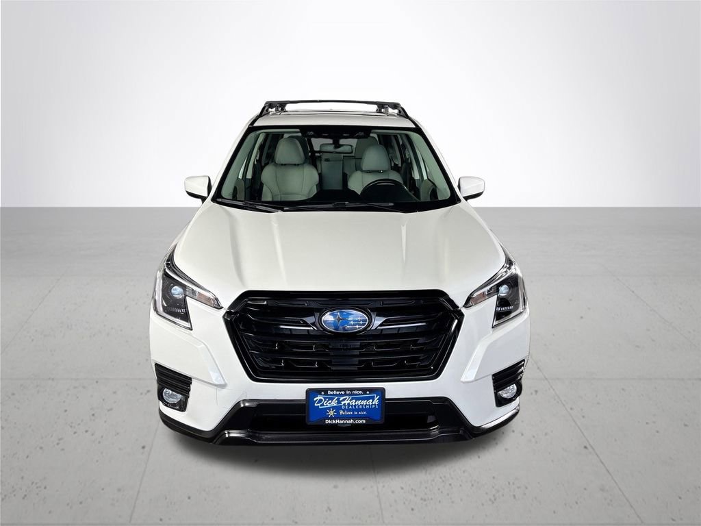Used 2023 Subaru Forester Premium AWD/4WD image 3