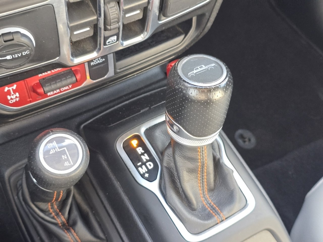 Used 2021 Jeep Gladiator Mojave w/ Dual Top Group image 34