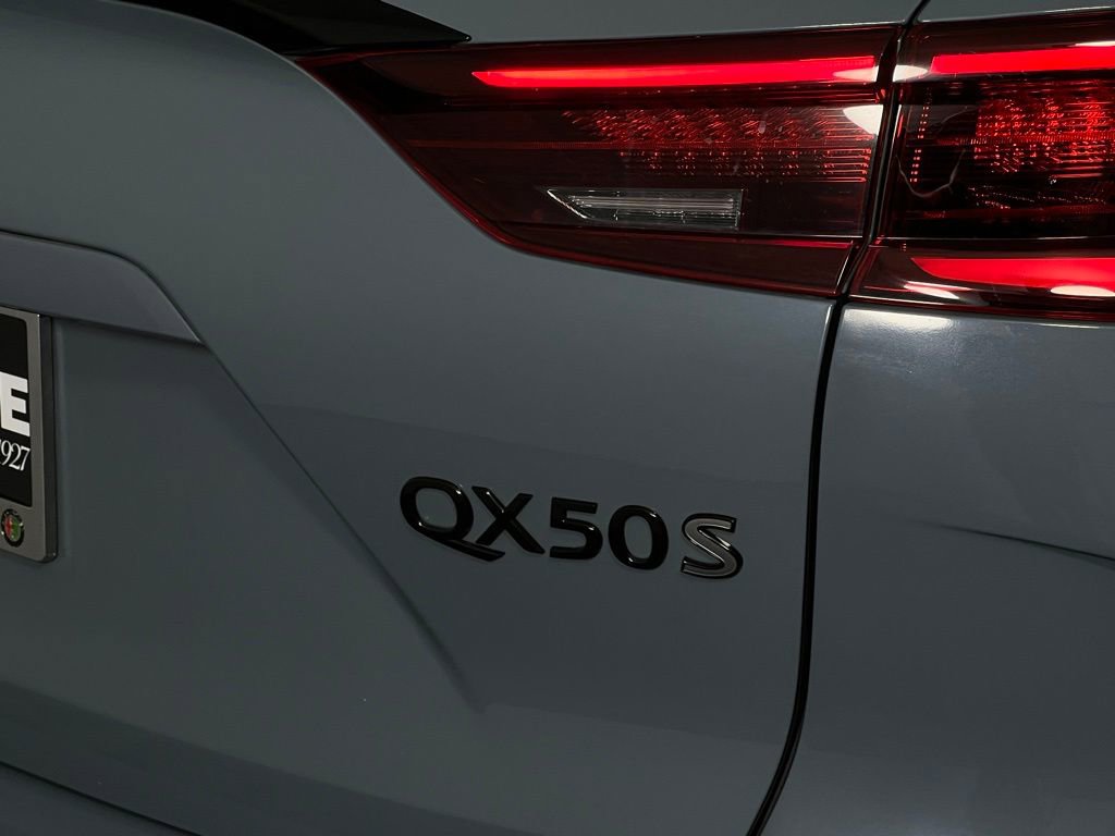 Used 2023 INFINITI QX50 Sport image 12