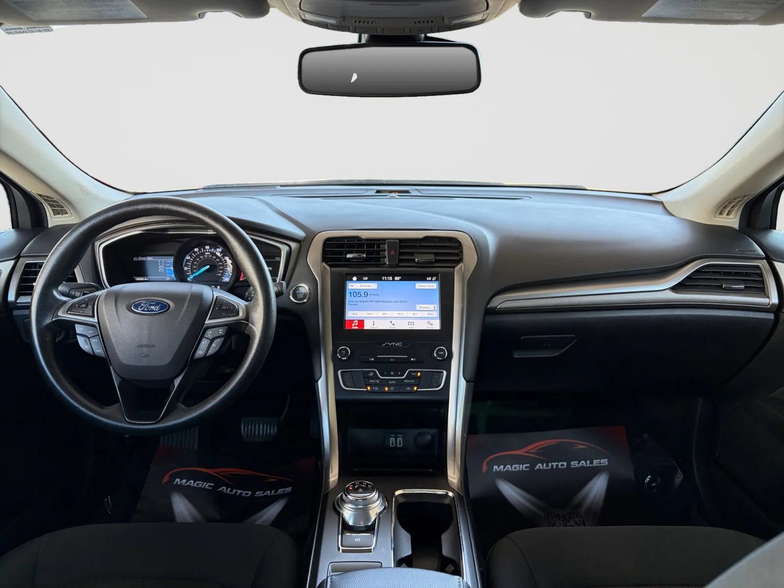 Used 2019 Ford Fusion SE FWD image 22