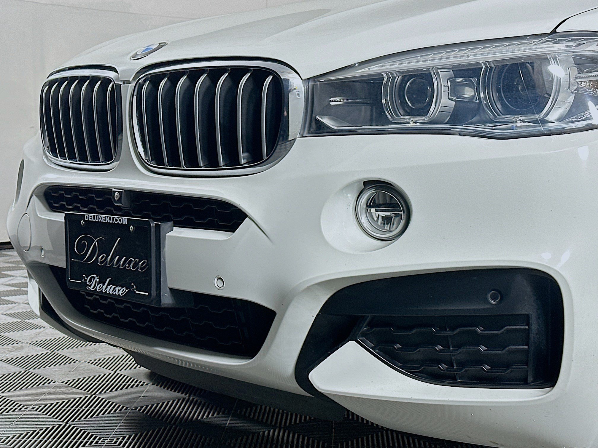 Used 2019 BMW X6 xDrive50i w/ M Sport Package AWD/4WD image 32