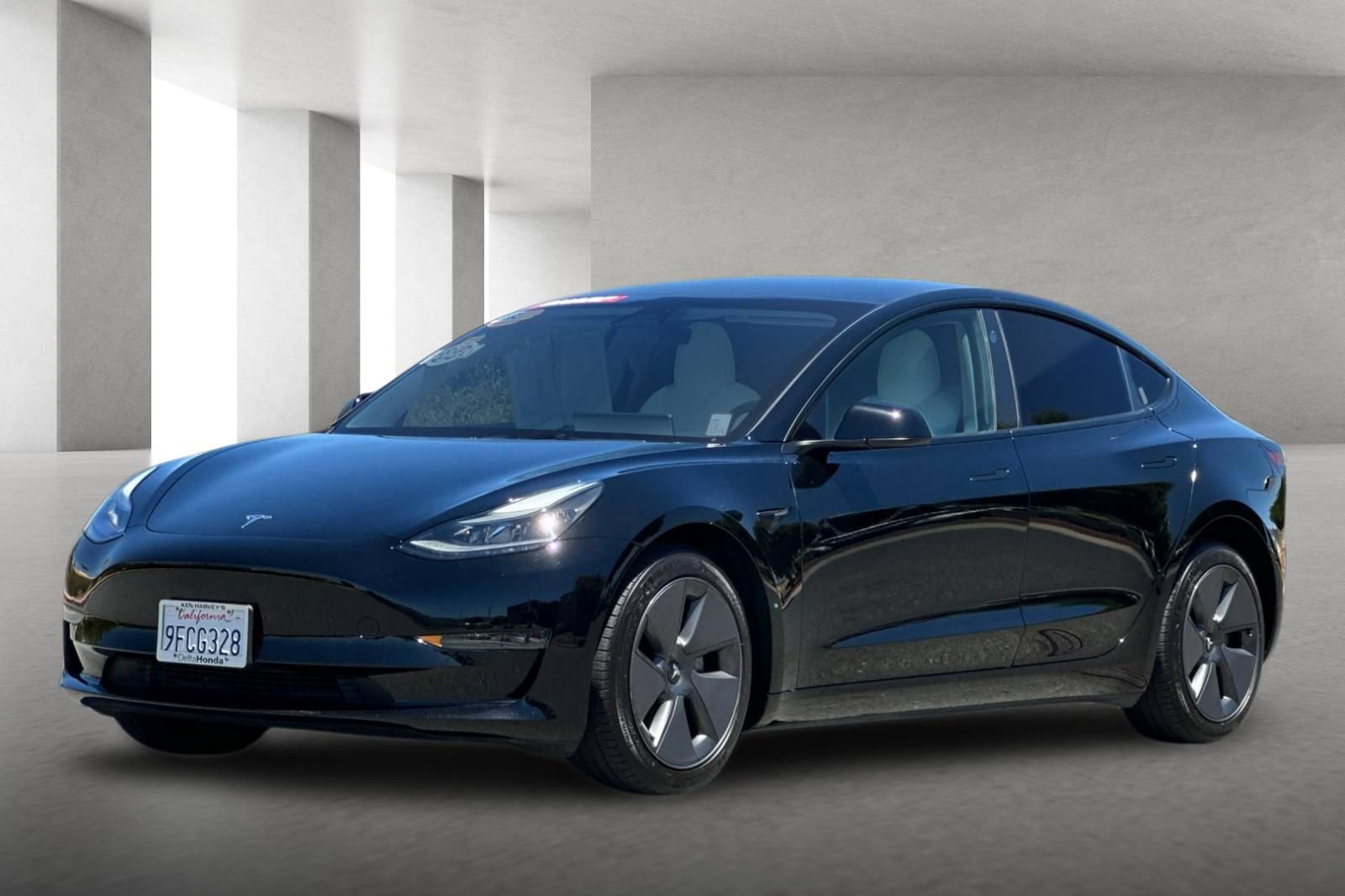 Used 2023 Tesla Model 3 Standard Range RWD image 8