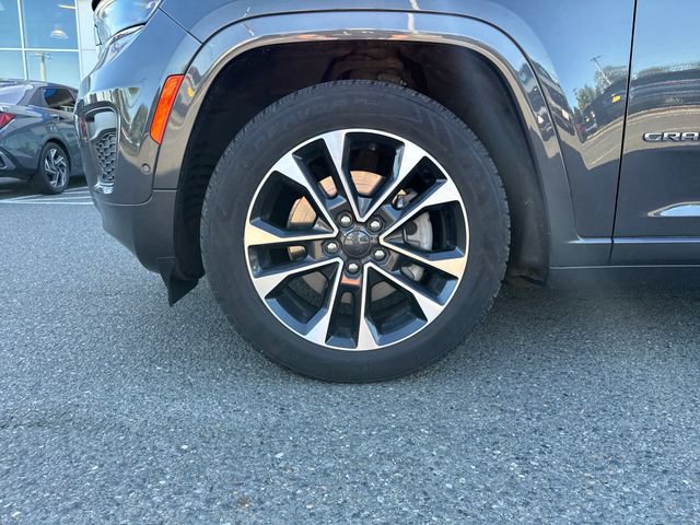 Used 2022 Jeep Grand Cherokee L Overland w/ Advanced Protech Group III AWD/4WD image 28