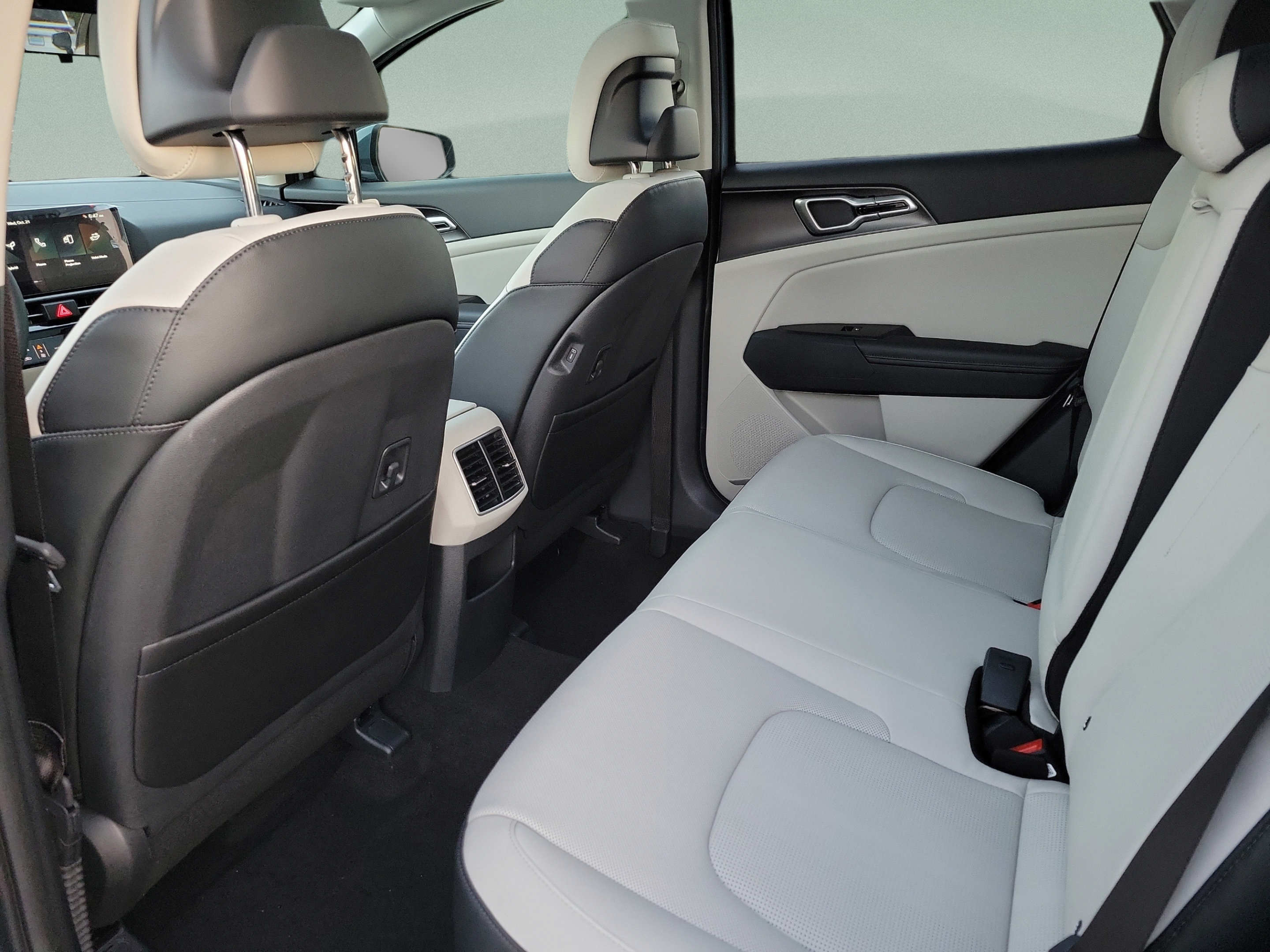 New 2027 Kia Sportage EX FWD image 5