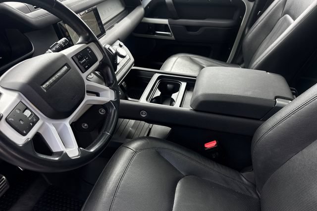 Used 2023 Land Rover Defender 110 S AWD/4WD image 9