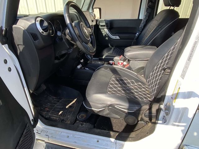 Used 2018 Jeep Wrangler Unlimited Sahara image 12