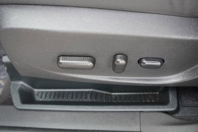 Used 2017 Ford C-MAX SE image 22