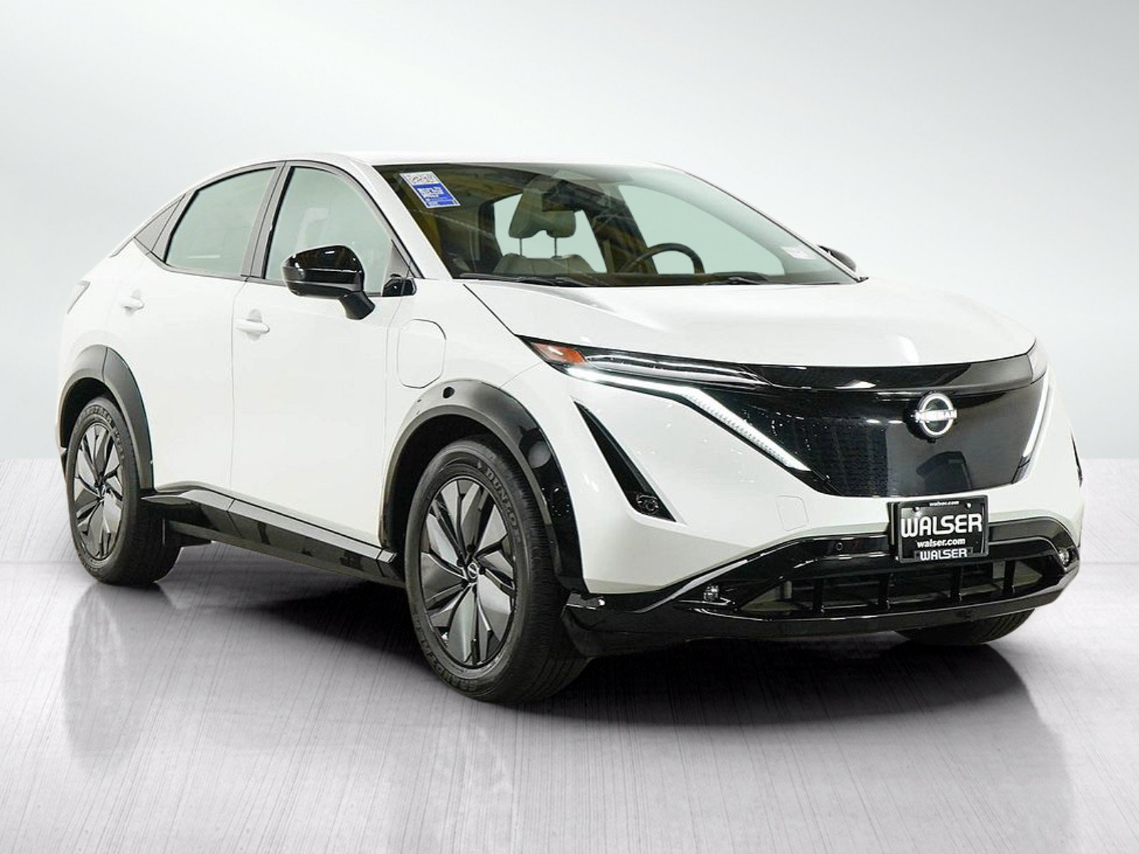 Used 2024 Nissan Ariya AWD image 7