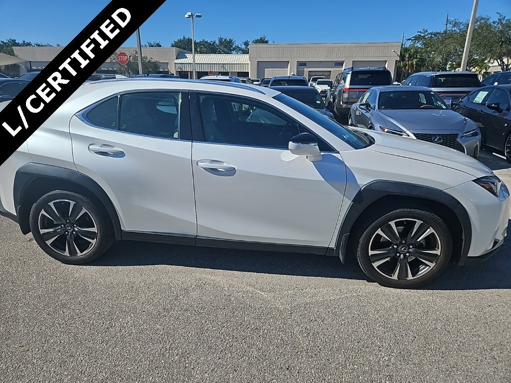 Used 2021 Lexus UX 200 image 4