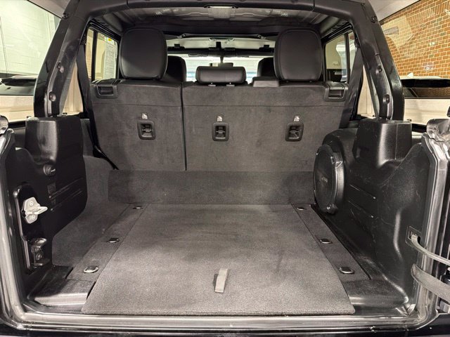 Used 2022 Jeep Wrangler Unlimited Sahara w/ Cold Weather Group AWD/4WD image 30