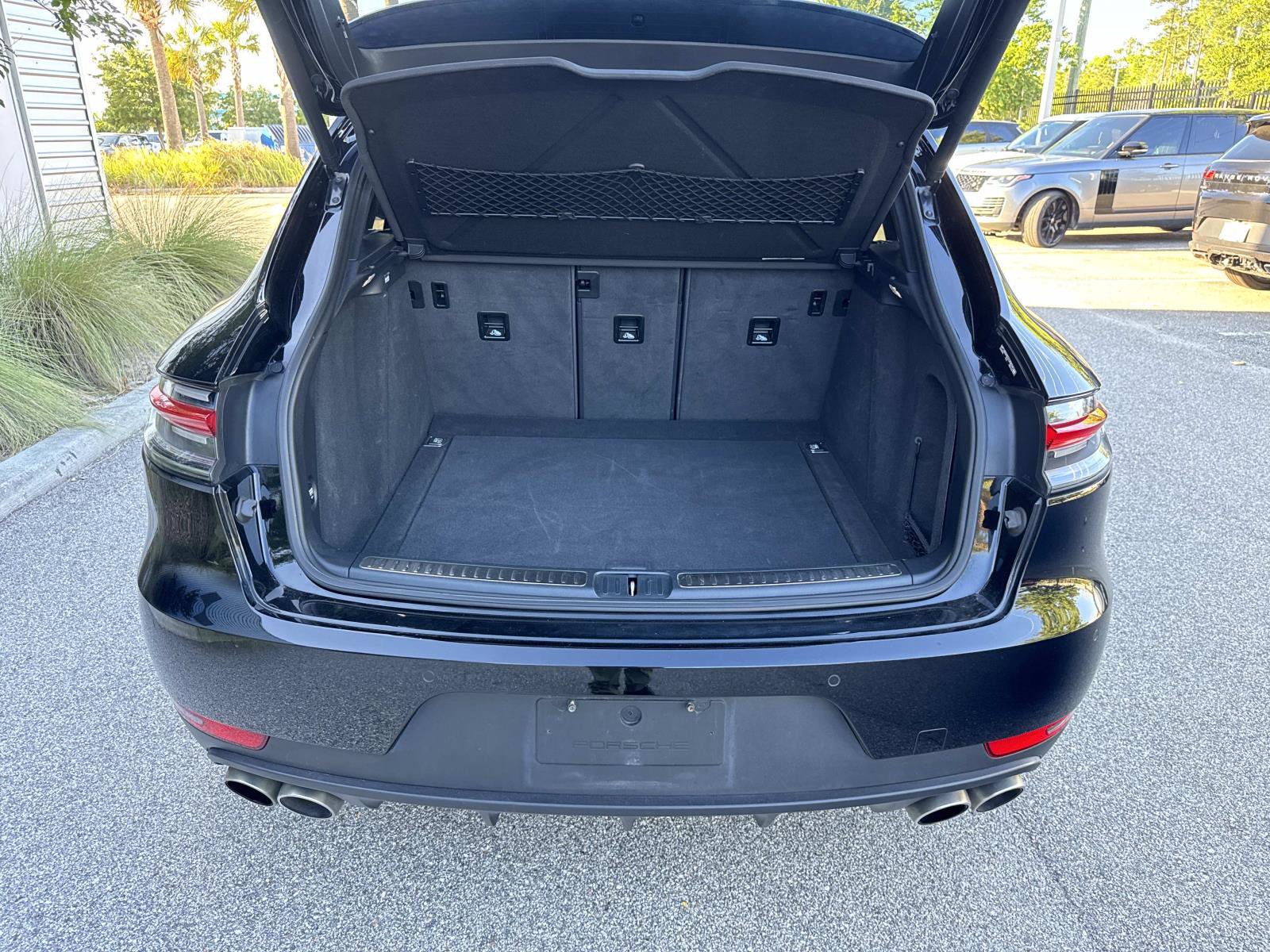 Used 2020 Porsche Macan S AWD/4WD image 11