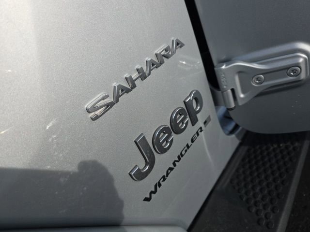 Used 2024 Jeep Wrangler Sahara w/ Technology Group image 58