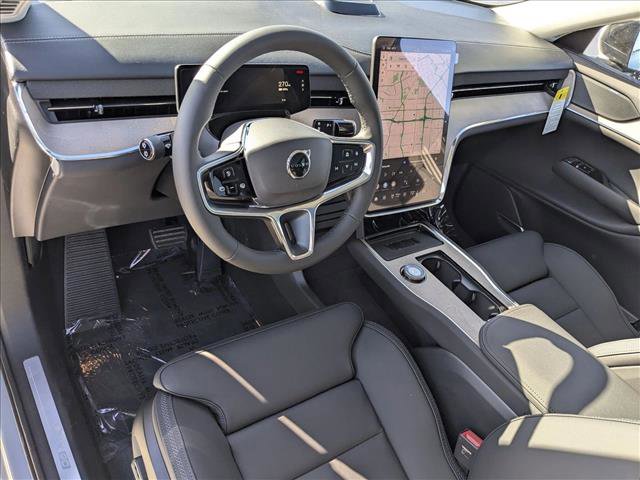 New 2025 Volvo EX90 Plus w/ Protection Package Premier video 3