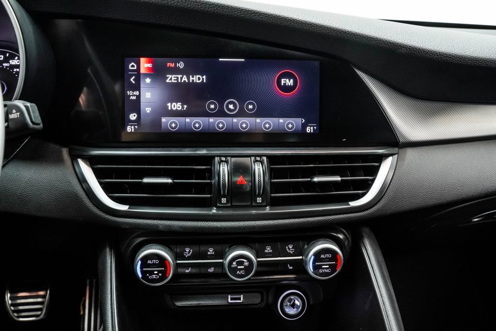 Used 2023 Alfa Romeo Giulia Veloce RWD image 26