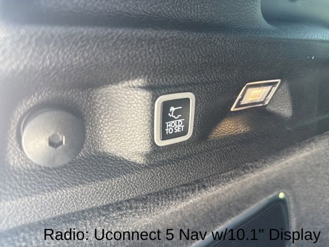 Used 2023 Jeep Grand Cherokee L Summit image 38