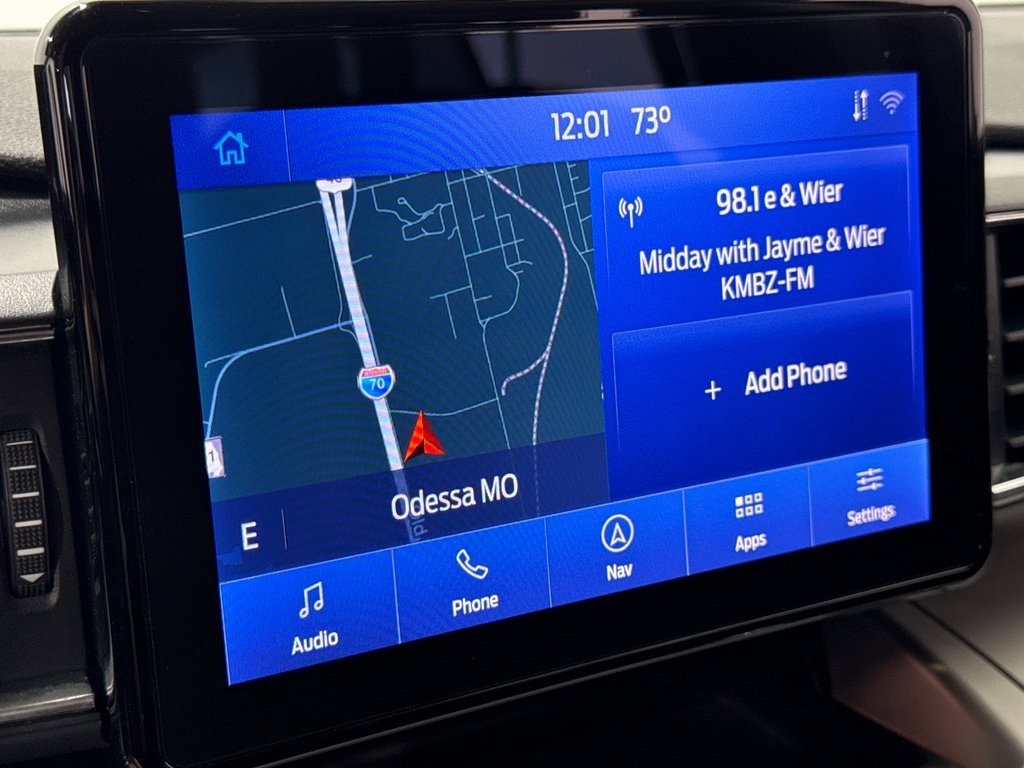 Used 2021 Ford Explorer XLT image 3