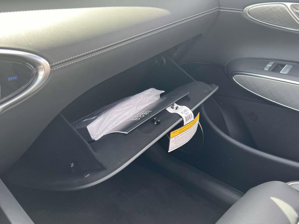 New 2025 Genesis Electrified GV70 Advanced w/ Prestige Package image 32