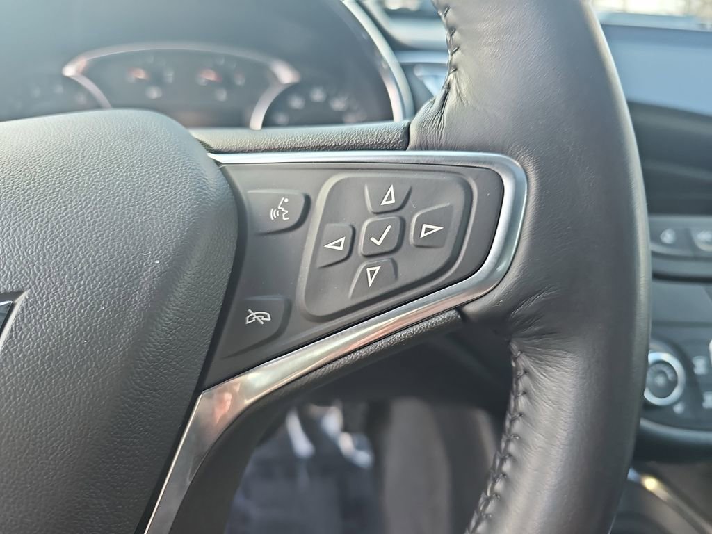 Used 2018 Chevrolet Malibu LT w/ Leather Package image 17