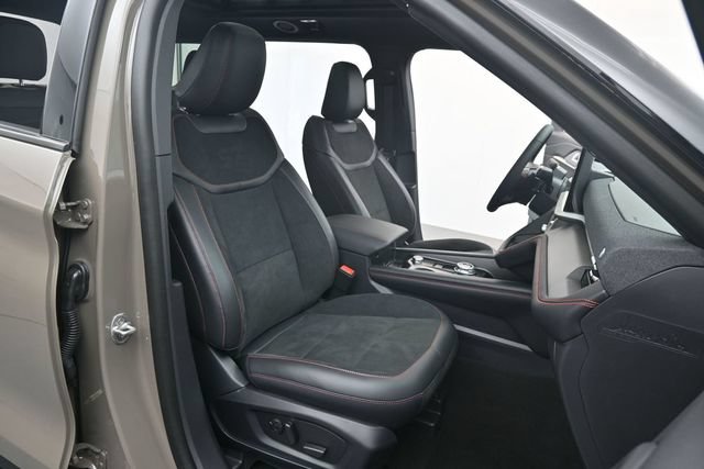 Used 2026 Ford Explorer ST w/ Sun And Sound Package AWD/4WD image 31
