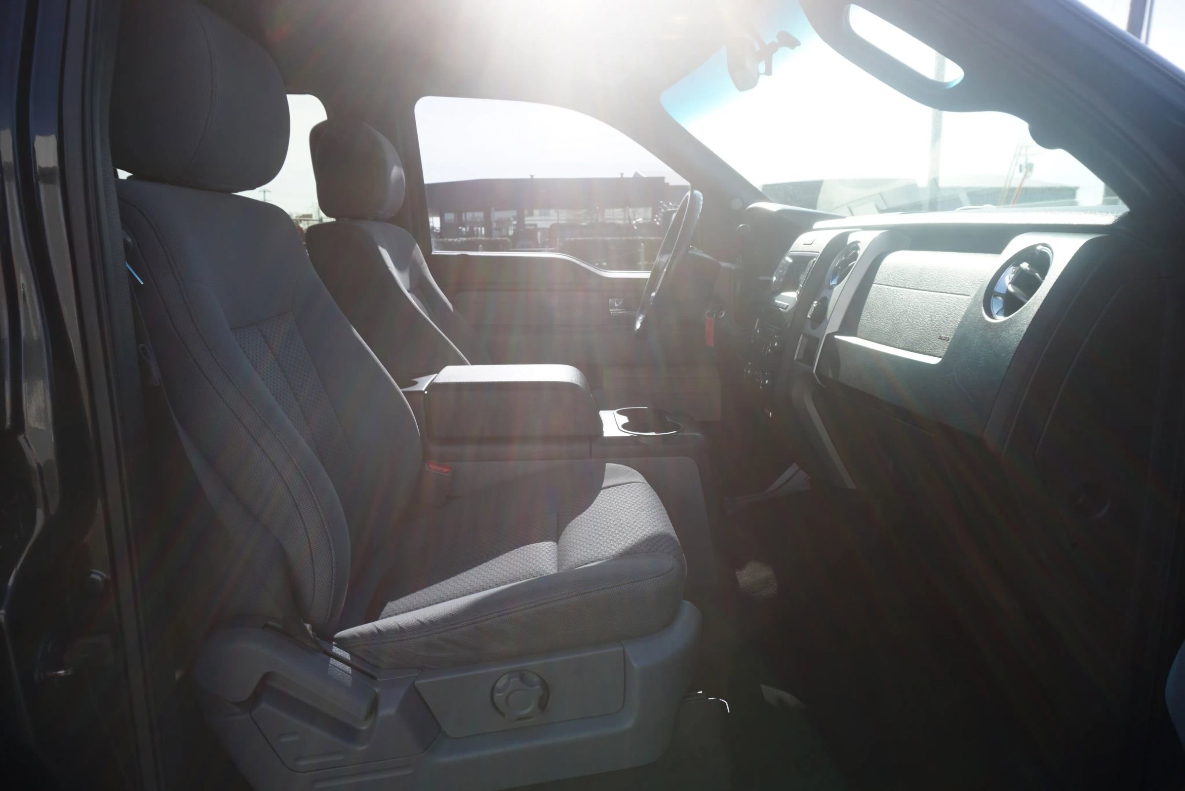 Used 2014 Ford F150 XLT w/ Equipment Group 302A Luxury image 28