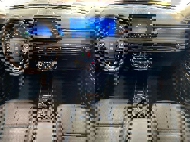 New 2025 Lincoln Corsair Grand Touring w/ Equipment Group 301A image 10