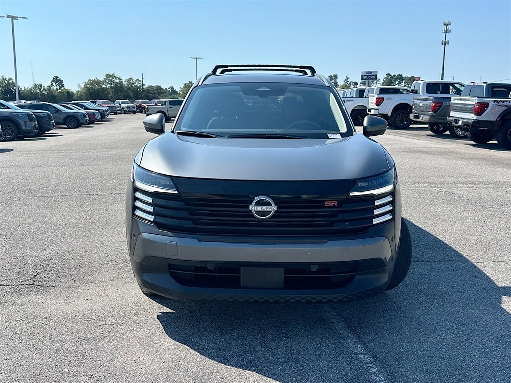 Used 2025 Nissan Kicks SR image 5