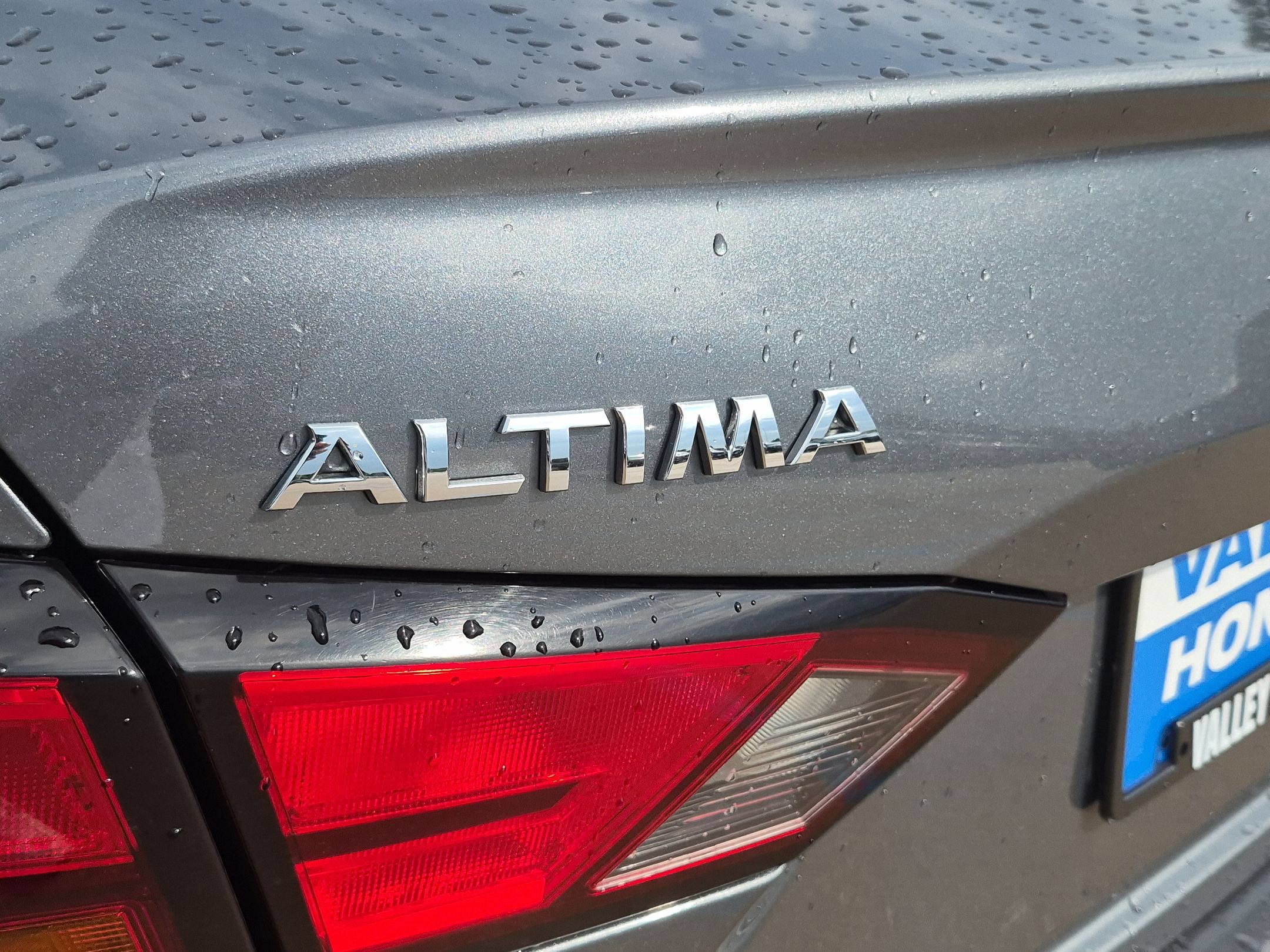 Used 2020 Nissan Altima 2.5 SL FWD image 28