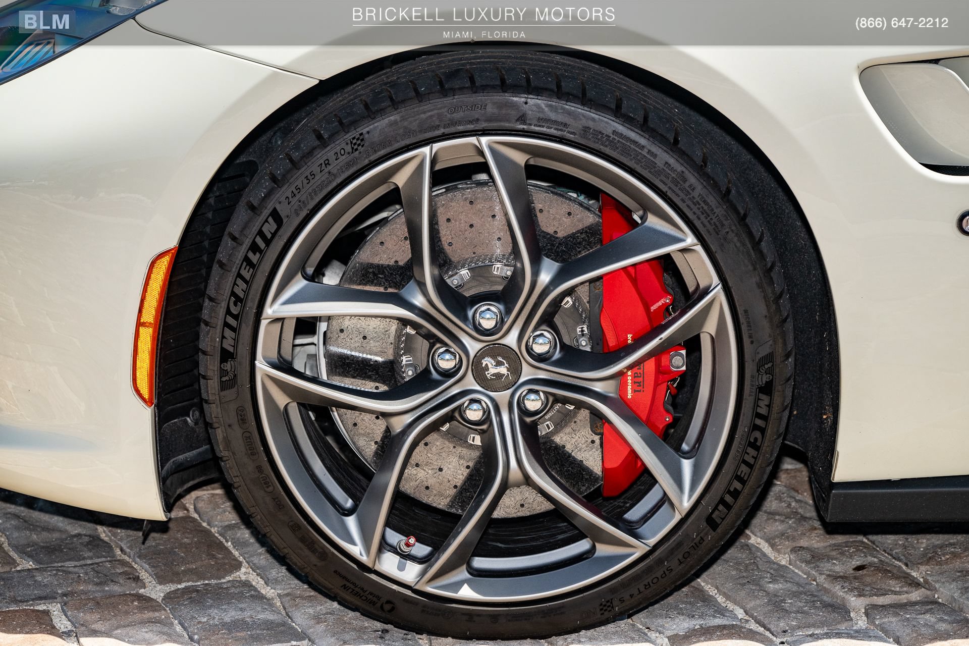 Used 2018 Ferrari GTC4Lusso T RWD image 47