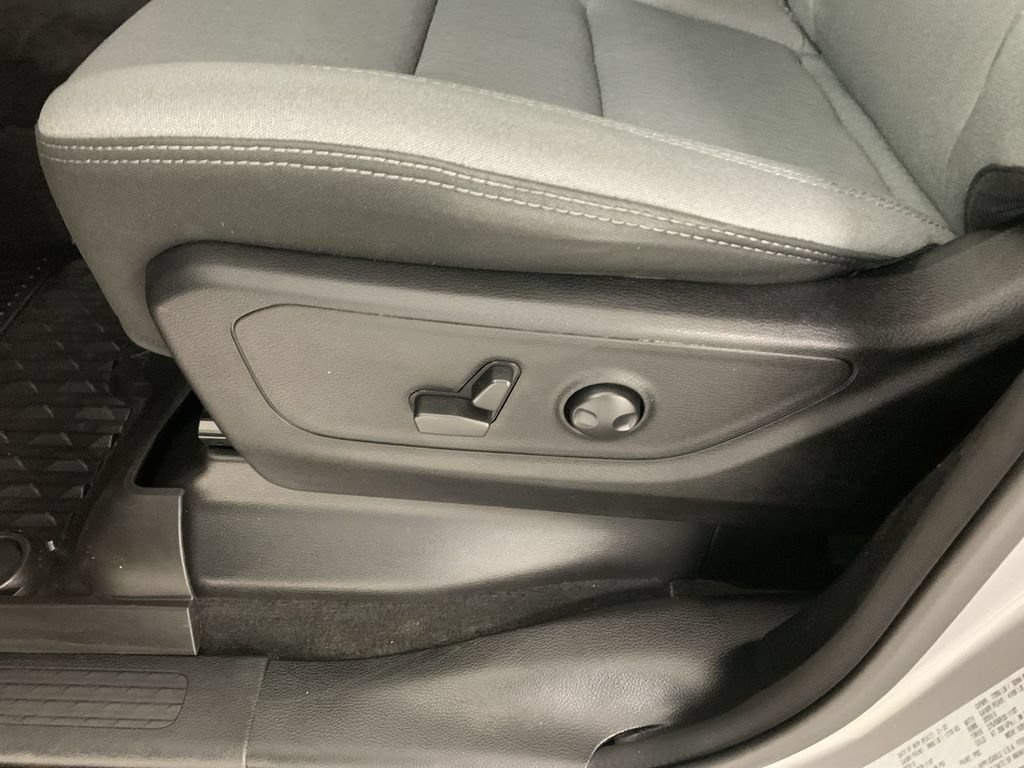 Used 2022 RAM 1500 Big Horn AWD/4WD image 12