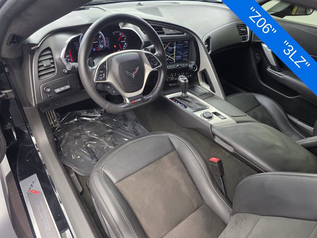 Used 2015 Chevrolet Corvette Z06 w/ 3LZ Preferred Equipment Group RWD image 10