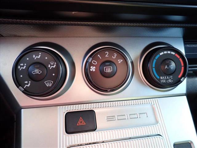 Used 2011 Scion xB FWD image 18