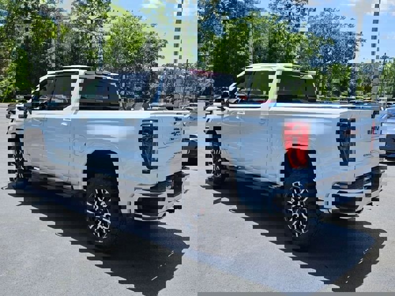 Used 2024 GMC Sierra 1500 AT4 w/ AT4 Preferred Package image 9