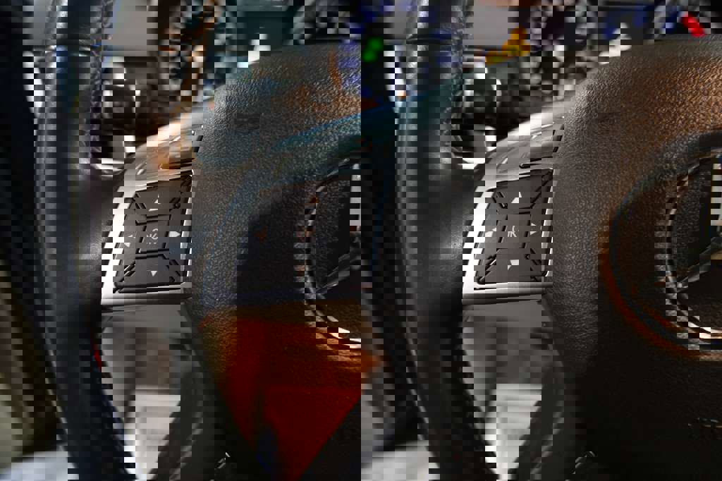 Used 2013 Mercedes-Benz ML 350 4MATIC image 39