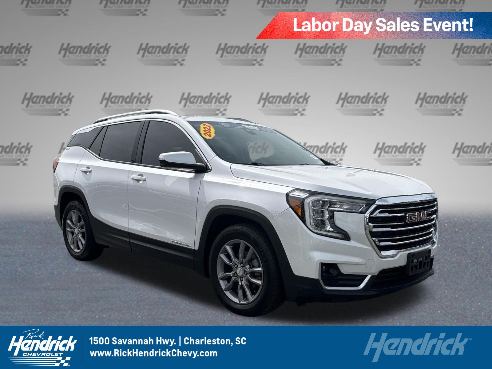 Used 2022 GMC Terrain SLT FWD image 1