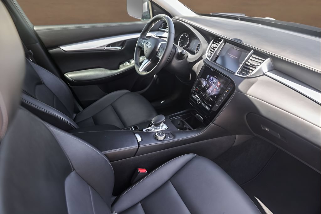 Used 2021 INFINITI QX50 Luxe FWD image 29