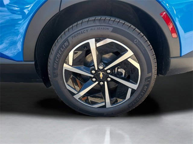 New 2026 Chevrolet Equinox EV LT image 12