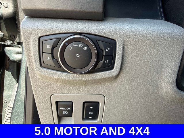 Used 2018 Ford F150 XLT w/ Equipment Group 302A Luxury AWD/4WD image 32